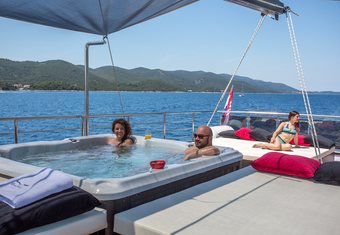 Rara Avis yacht charter lifestyle
                        