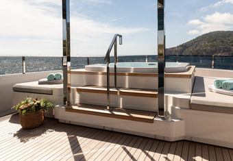 Kiki V yacht charter lifestyle
