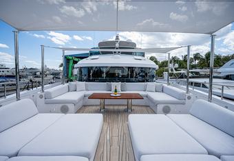 Cofina yacht charter lifestyle
                        