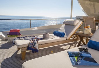 Rini V yacht charter lifestyle