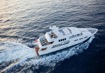 Leverage yacht charter lifestyle
                        