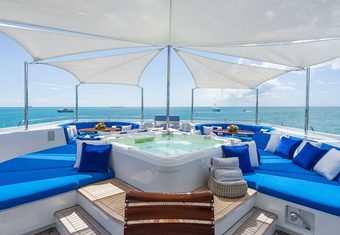 Star Diamond yacht charter lifestyle
                        