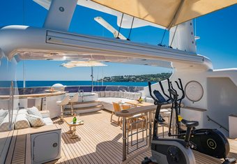 Mosaique yacht charter lifestyle
                        