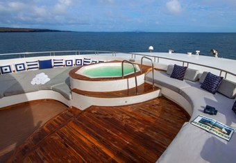 Infinity yacht charter lifestyle
                        