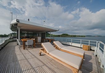 Immortalis yacht charter lifestyle
                        