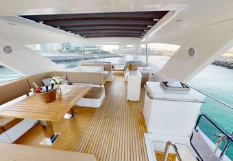 Bella yacht charter lifestyle
                        