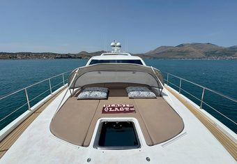 @Last yacht charter lifestyle