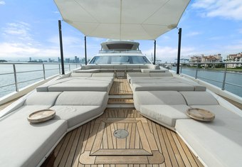 Freedome yacht charter lifestyle
                        