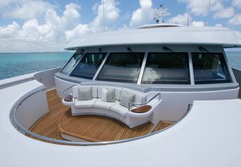 Blue Moon yacht charter lifestyle
                        
