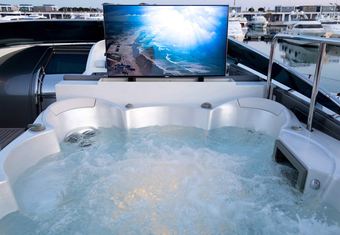 Albator 2 yacht charter lifestyle
                        