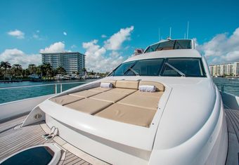 Summerwind yacht charter lifestyle
                        