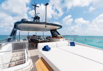 Kings Lair yacht charter lifestyle
                        