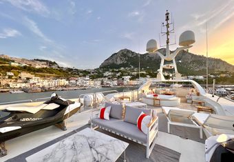 Solafide yacht charter lifestyle
                        