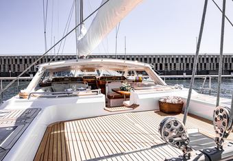 Scarena yacht charter lifestyle
                        