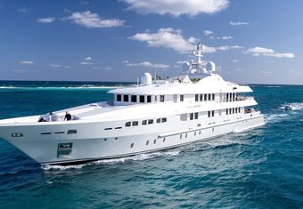 OCeanos Yacht Charter in Bahamas