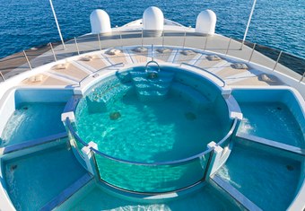 AHS yacht charter lifestyle