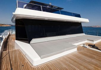 Mayrilou yacht charter lifestyle
                        