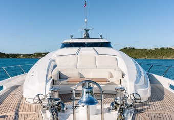 Norma Jean yacht charter lifestyle
                        