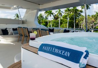 Sweet Emocean yacht charter lifestyle
                        