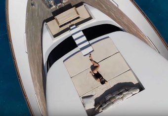 Villa sul Mare yacht charter lifestyle
                        
