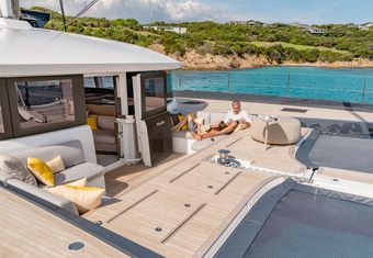 Kajikia yacht charter lifestyle