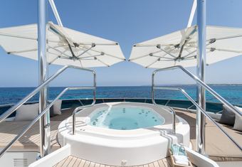 Asya yacht charter lifestyle
                        