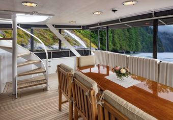 Blackwood yacht charter lifestyle
                        