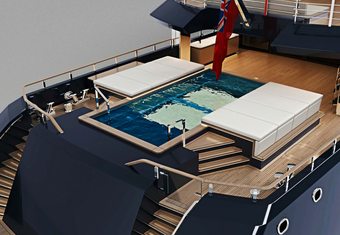 Les Cinq yacht charter lifestyle
                        