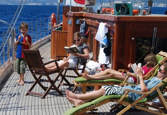 Kairos II yacht charter lifestyle
                        