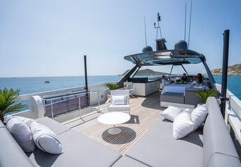 Daddy's Dream 2 yacht charter lifestyle