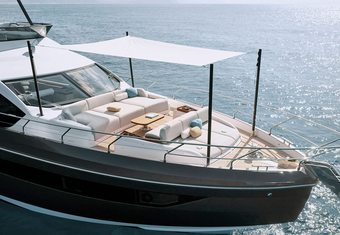 Aglaya yacht charter lifestyle
                        