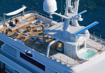 Mariu yacht charter lifestyle
                        