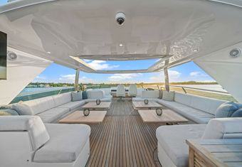 Current $ea yacht charter lifestyle
                        