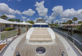 Conundrum yacht charter lifestyle
                        