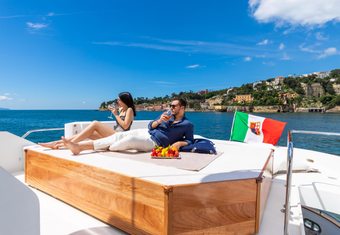 Shangra yacht charter lifestyle
                        
