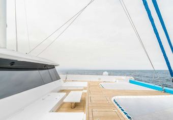 Ohana yacht charter lifestyle
                        