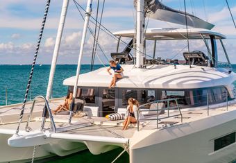 Daiquiri yacht charter lifestyle
                        