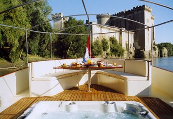 Roi Soleil yacht charter lifestyle