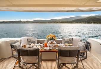 Sea Sons yacht charter lifestyle