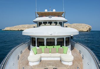 Amara yacht charter lifestyle
                        