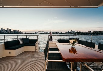 Element yacht charter lifestyle
                        