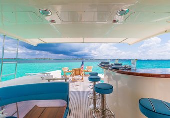 Halcyon Seas yacht charter lifestyle
                        