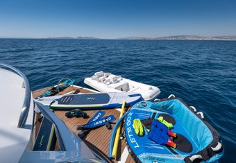 Polpo yacht charter lifestyle
                        