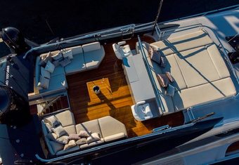 Bagheera yacht charter lifestyle
                        