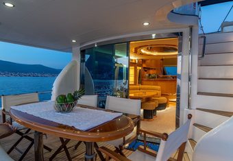 Happy 3 yacht charter lifestyle