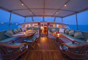 Whisper yacht charter lifestyle
                        