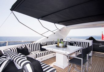 Pasta Flora yacht charter lifestyle
                        