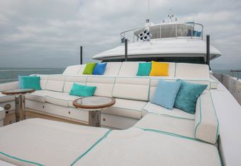 Skyler yacht charter lifestyle
                        