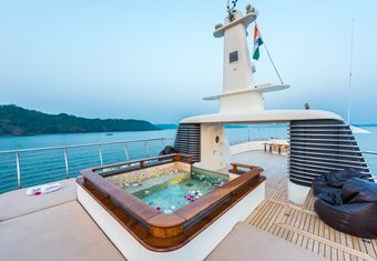Ashena yacht charter lifestyle
                        