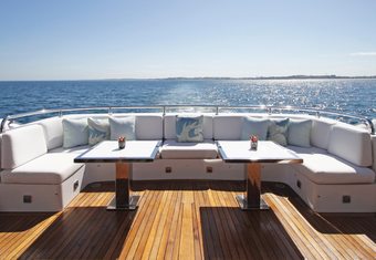 Impulsive yacht charter lifestyle
                        
